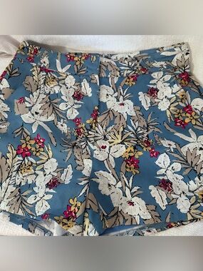 Very J floral shorts SZ S Pockets